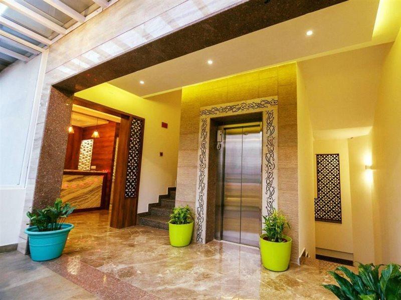 Hotel Tranquil Manipal Exteriör bild